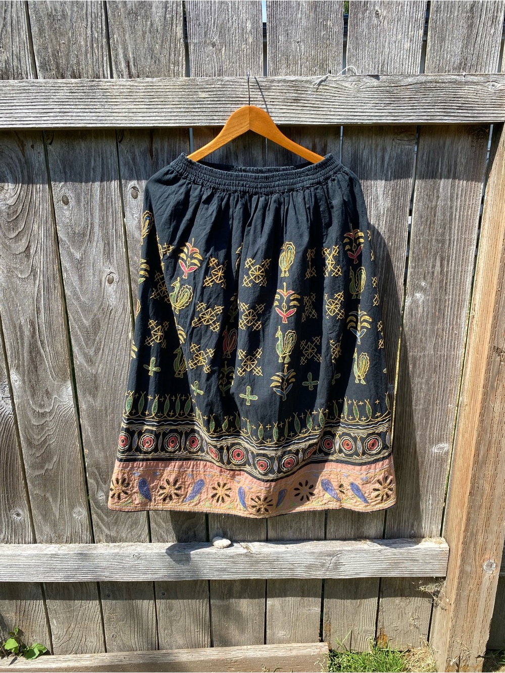MIXIT vintage women’s embroidered midi skirt medium